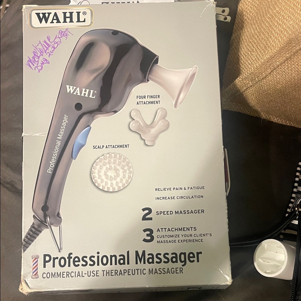 Wahl Black and Gray Professional Massager